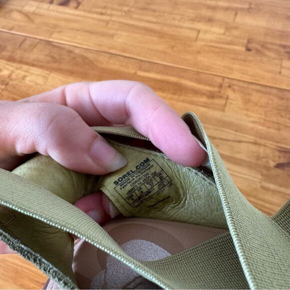 Sorel Ella II Green Suede Leather Criss Cross Elastic Flat Sandals Size 6 - Picture 6 of 6